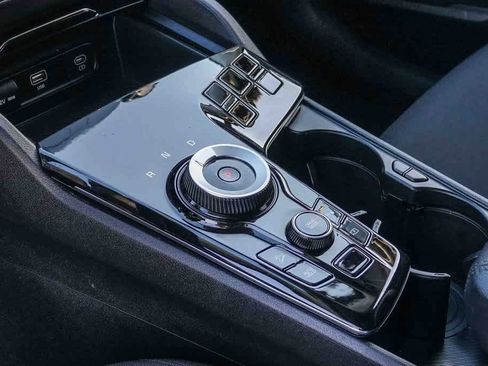 Certified 2024 Kia Sportage LX image 18