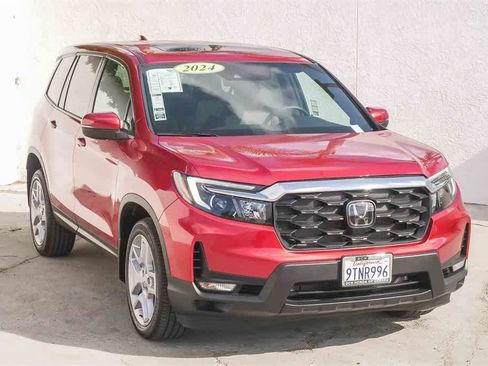 Used 2024 Honda Passport EX-L image 3