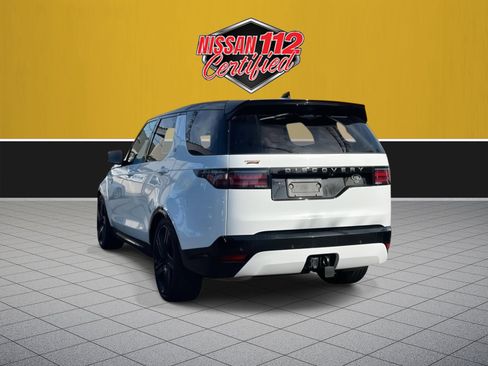 Used 2023 Land Rover Discovery HSE R-Dynamic AWD/4WD image 5
