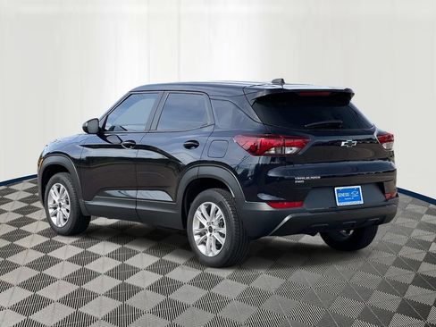 Used 2021 Chevrolet TrailBlazer LS AWD/4WD image 4