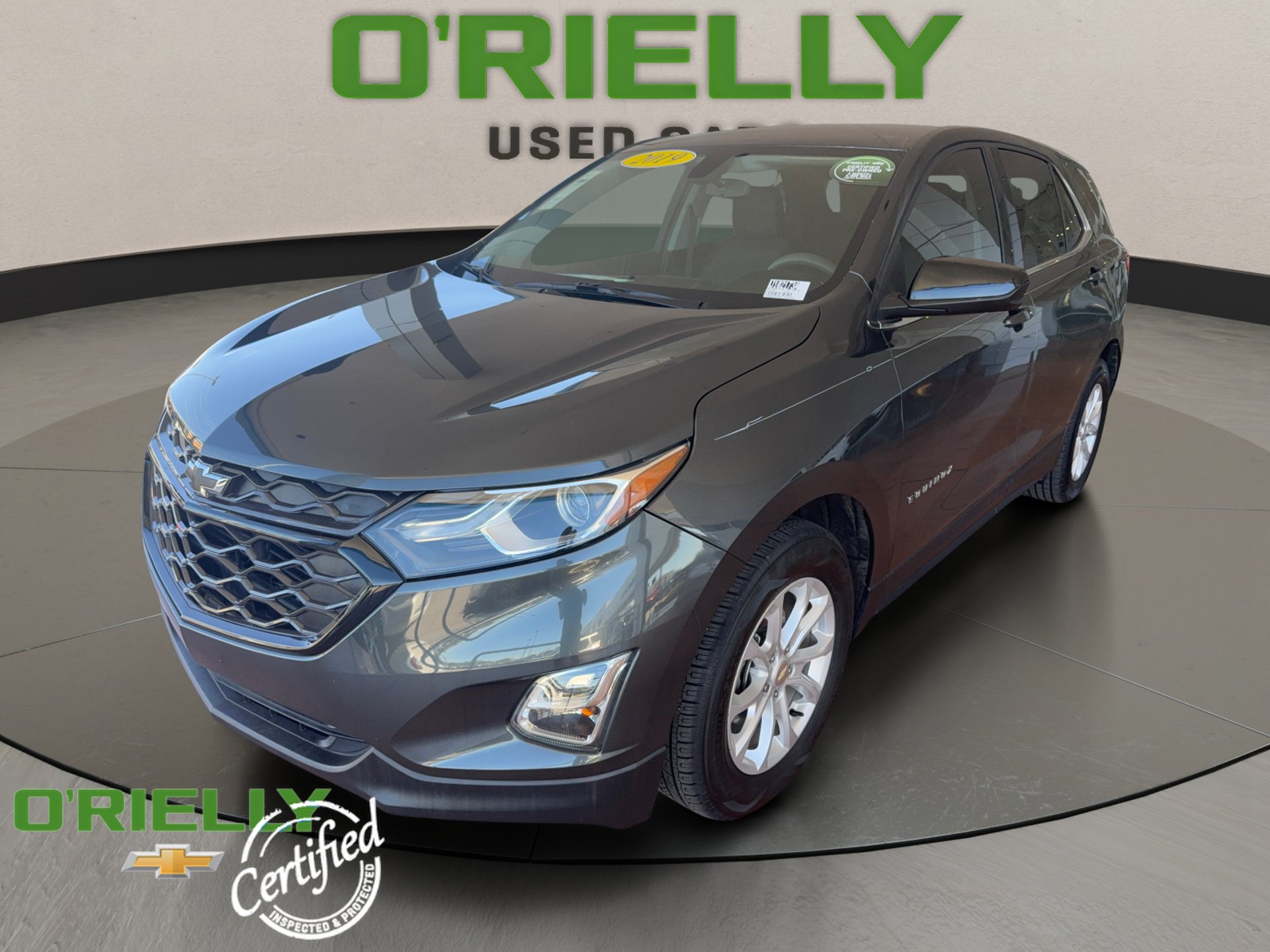 Used 2019 Chevrolet Equinox LT w/ LPO, Blackout Package FWD image 1