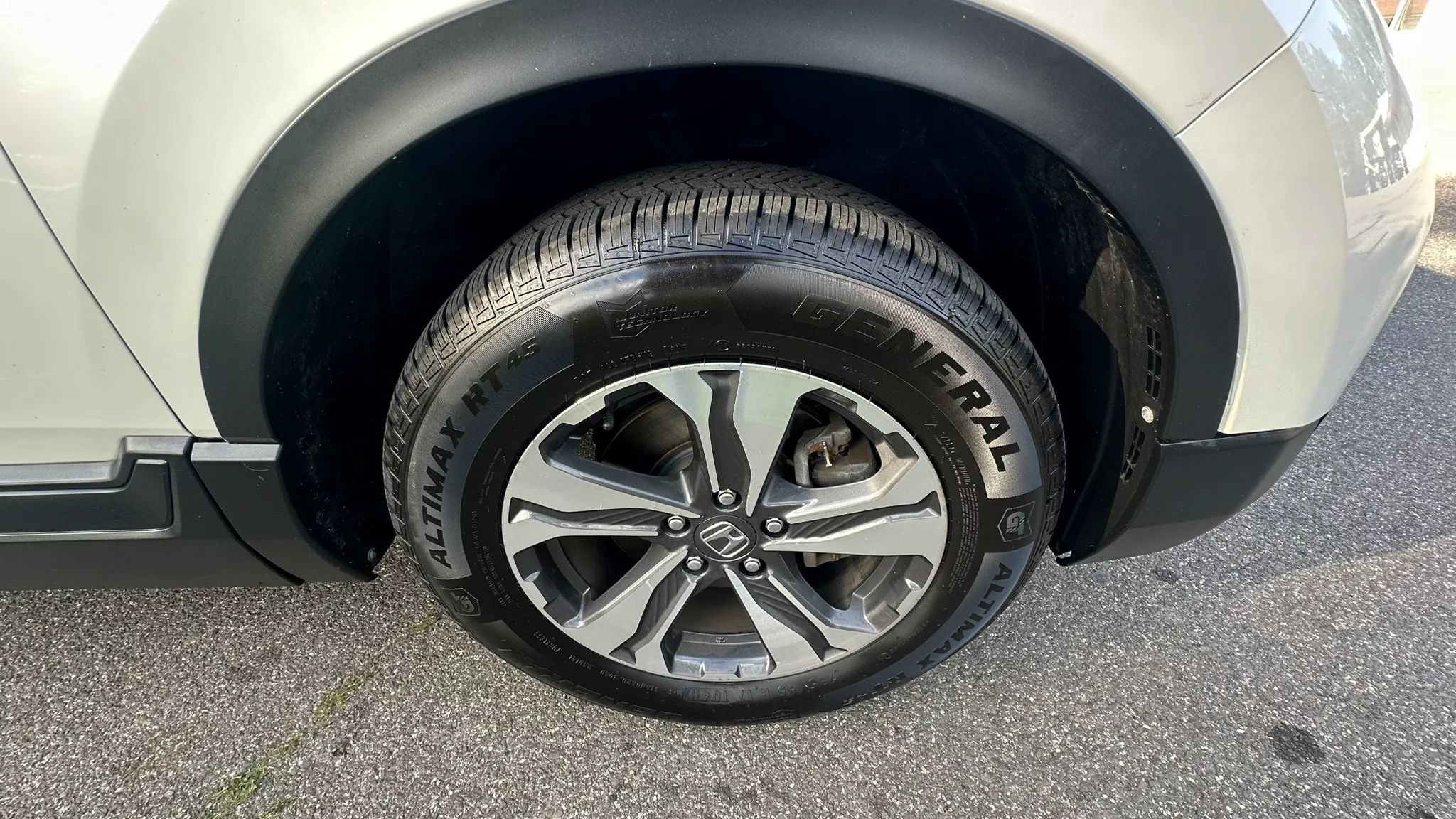Used 2018 Honda CR-V LX image 12