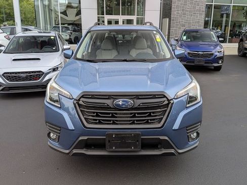 Used 2024 Subaru Forester Premium AWD/4WD image 2