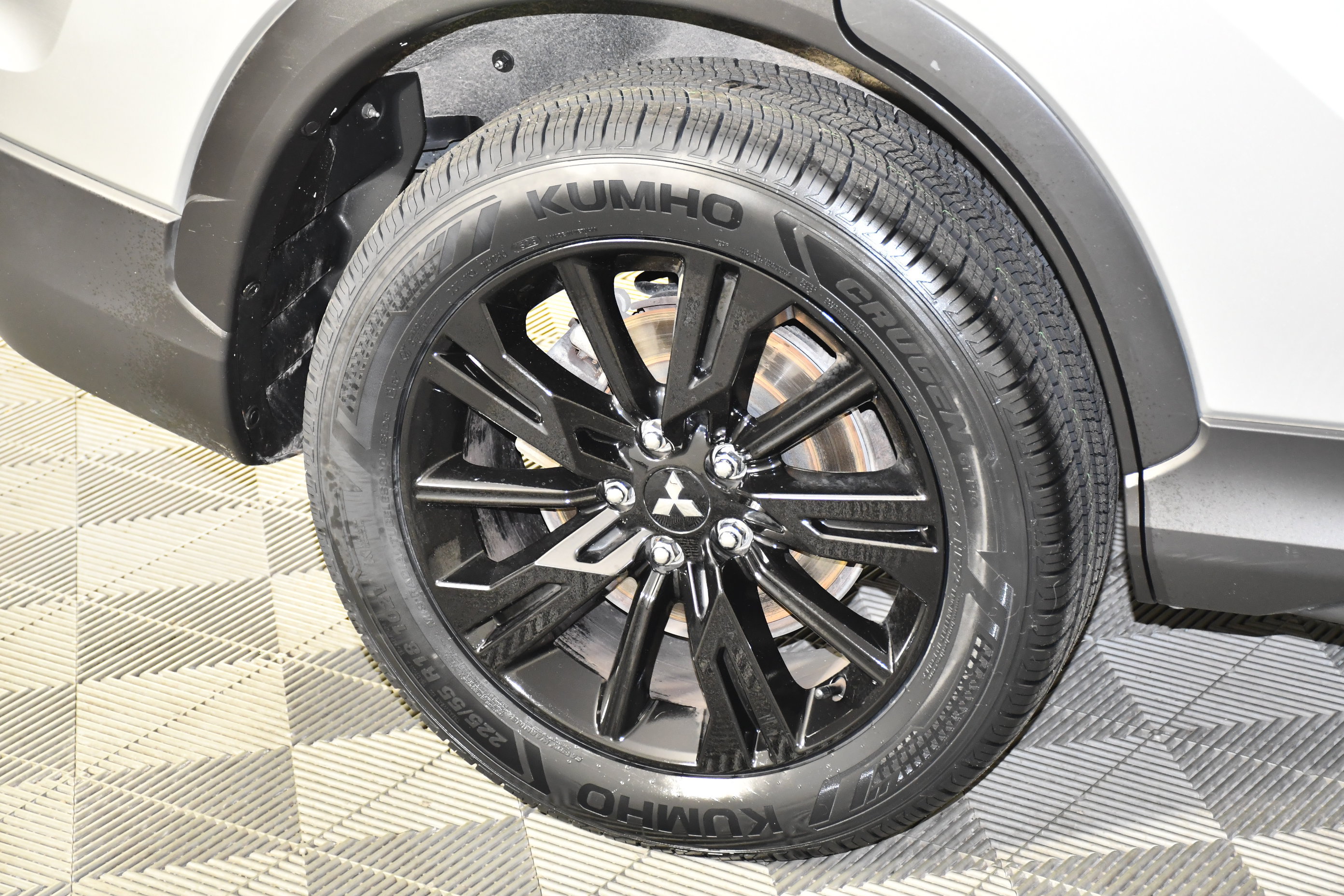Used 2024 Mitsubishi Eclipse Cross LE AWD/4WD image 52