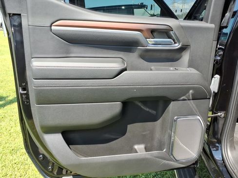 Used 2024 GMC Sierra 1500 Denali AWD/4WD image 22