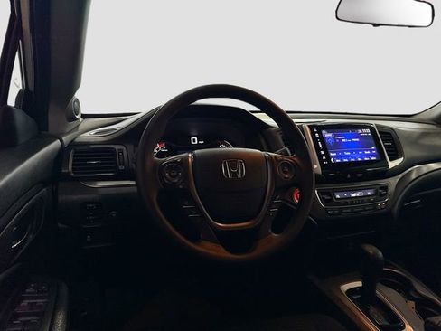 Used 2017 Honda Pilot EX image 21