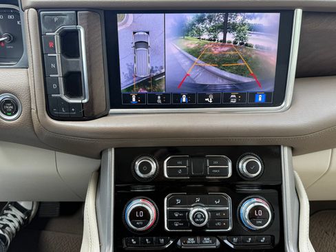 Used 2021 GMC Yukon XL Denali w/ Denali Ultimate Package AWD/4WD image 31