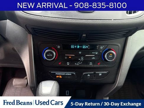 Used 2017 Ford Escape SE w/ SE Cold Weather Package AWD/4WD image 13