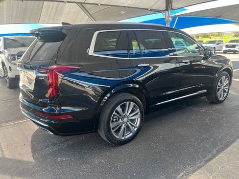 Used 2024 Cadillac XT6 Premium Luxury w/ LPO, Floor Liner Package FWD image 4