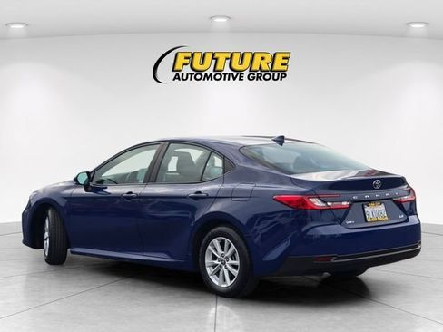 Used 2025 Toyota Camry LE FWD image 7