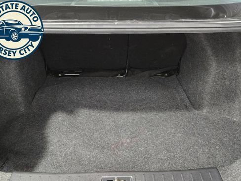 Used 2021 Nissan Versa S FWD image 31