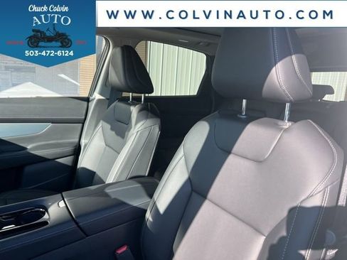 New 2025 Nissan Murano SL image 5