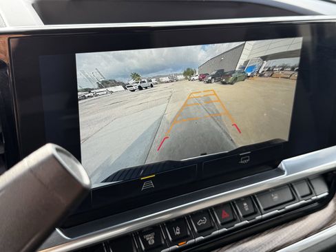 Used 2025 Chevrolet Silverado 2500 LT w/ Convenience Package image 20