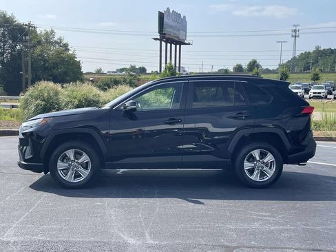 Used 2024 Toyota RAV4 XLE FWD image 4