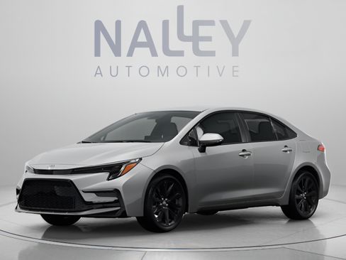 Used 2025 Toyota Corolla LE FWD image 1