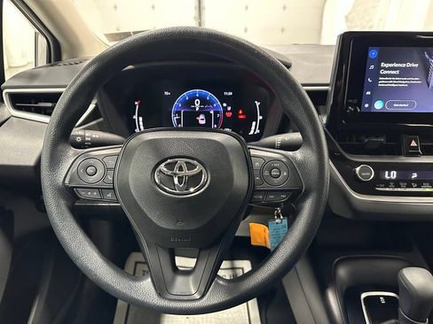 Used 2026 Toyota Corolla LE FWD image 18