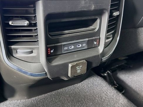 New 2026 RAM 2500 Laramie AWD/4WD image 26