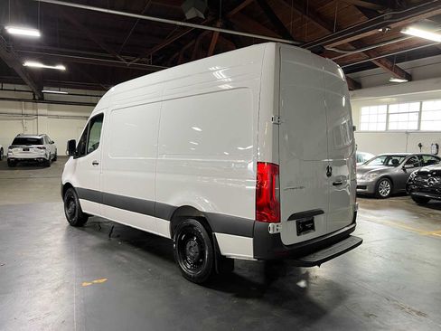 Used 2026 Mercedes-Benz Sprinter 2500 image 6