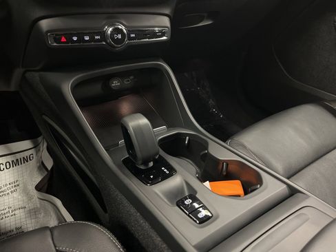 Used 2023 Volvo XC40 B5 Core w/ Protection Package Premier image 24