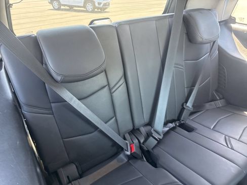 Used 2020 Cadillac Escalade Luxury RWD image 14