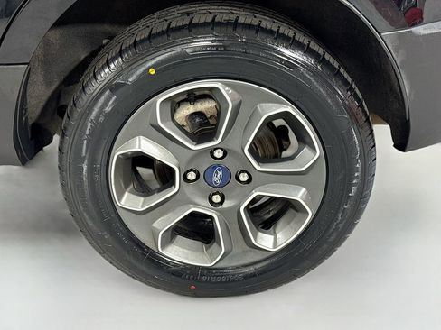 Used 2021 Ford EcoSport S image 11