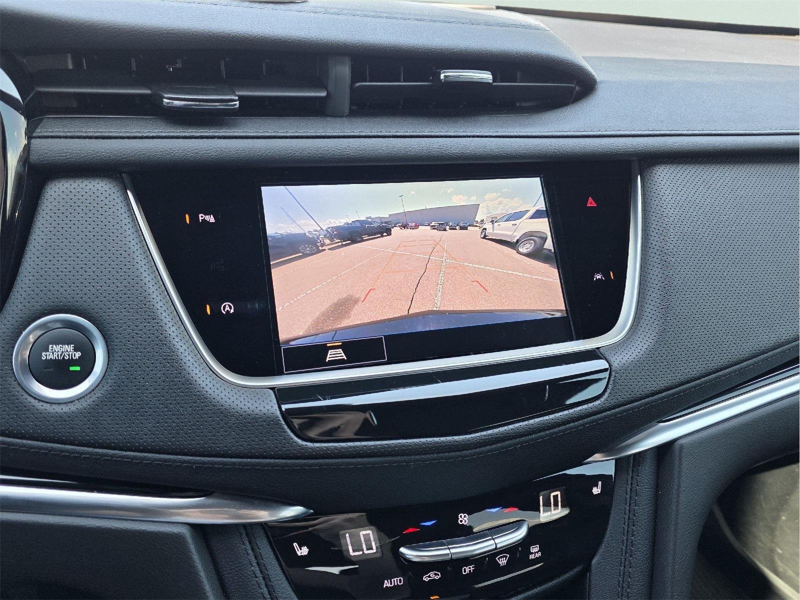 Used 2024 Cadillac XT6 Luxury w/ LPO, Floor Liner Package FWD image 18