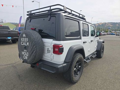 Used 2020 Jeep Wrangler Unlimited Sport AWD/4WD image 17