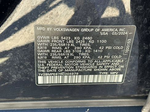 Certified 2024 Volkswagen ID.4 2WD image 30