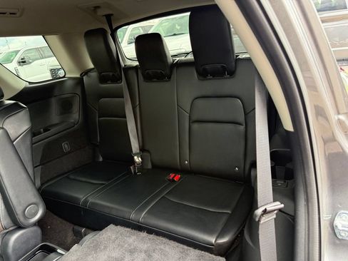 Used 2023 Nissan Pathfinder Platinum AWD/4WD image 18