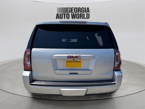 Used 2019 GMC Yukon XL SLE w/ Convenience Package image 14