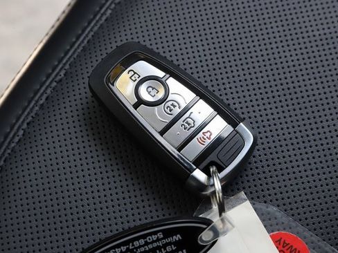 Certified 2025 Ford Expedition Platinum w/ Driver's Package image 43