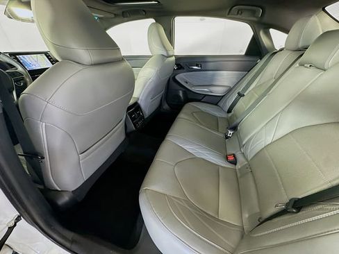 Used 2020 Toyota Avalon Limited w/ Advanced Safety Package image 24