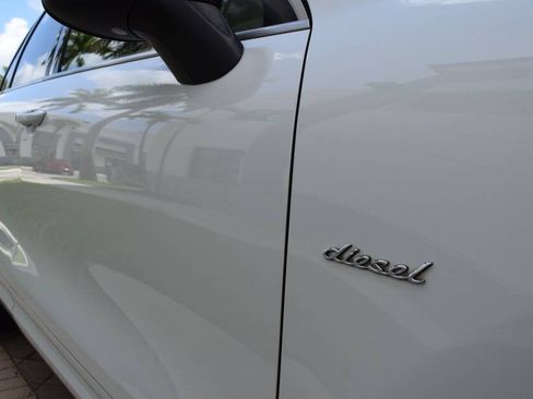 Used 2014 Porsche Cayenne Diesel Platinum Edition AWD/4WD image 29