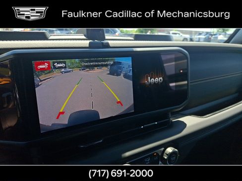 Used 2024 Jeep Wrangler Unlimited Sahara w/ Technology Group AWD/4WD image 17