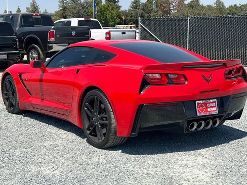 Used 2019 Chevrolet Corvette Stingray Coupe RWD image 5