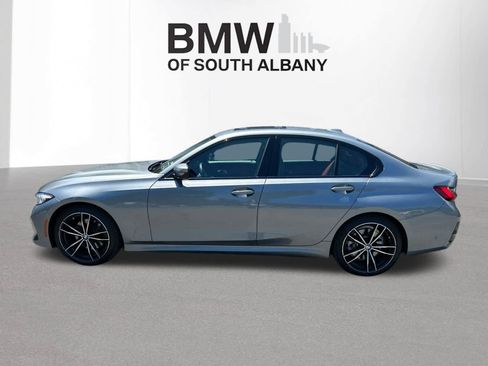Used 2023 BMW 330i xDrive Sedan w/ M Sport Package AWD/4WD image 4