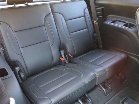 Used 2023 GMC Acadia SLT w/ Elevation Edition FWD image 20