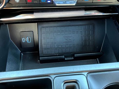 Used 2022 Ford F150 Lariat w/ Equipment Group 502A High image 33