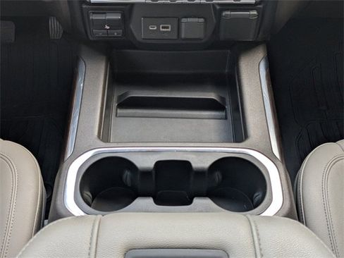 Used 2022 GMC Sierra 1500 SLT w/ SLT Premium Package image 19