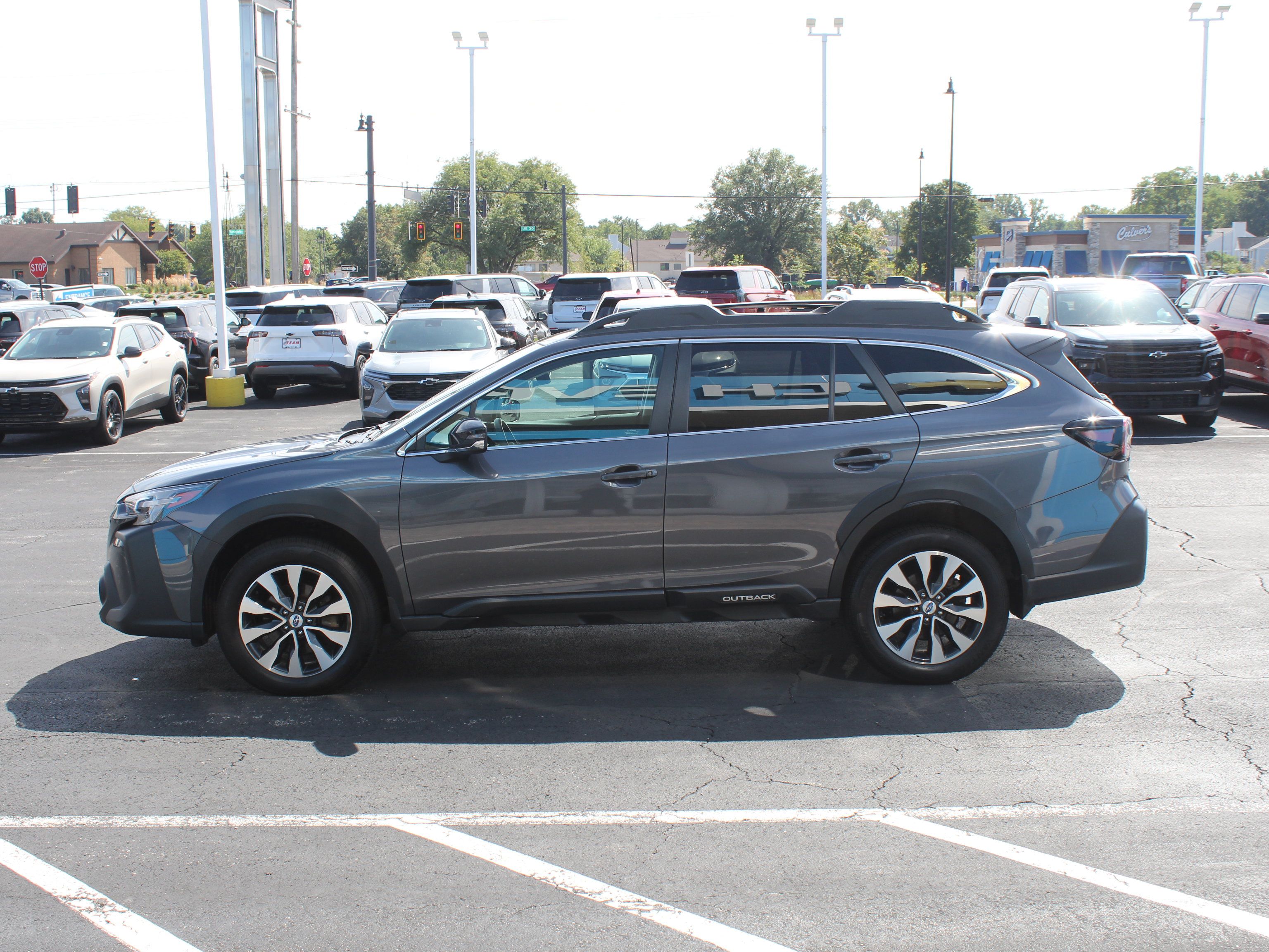 Used 2025 Subaru Outback Limited XT AWD/4WD image 10