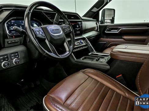 Certified 2024 GMC Sierra 2500 Denali Ultimate w/ Max Trailering Package image 11