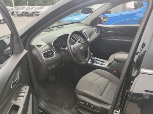 Used 2024 Chevrolet Equinox LT AWD/4WD image 9