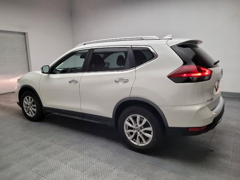 Used 2020 Nissan Rogue SV FWD image 3