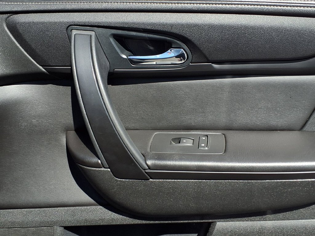 Used 2016 Chevrolet Traverse LT FWD image 37