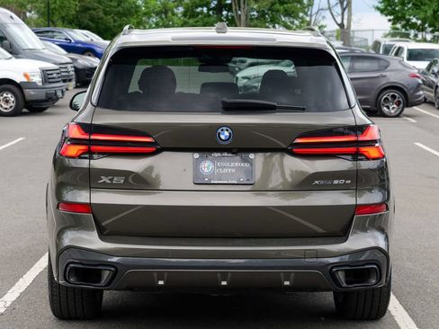 Used 2024 BMW X5 xDrive50e w/ M Sport Package AWD/4WD image 6
