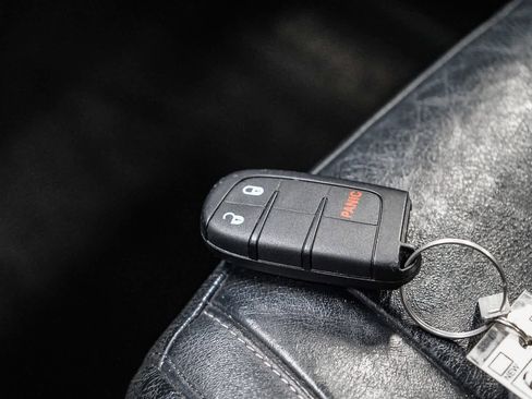 Used 2015 Jeep Grand Cherokee Laredo w/ Quick Order Package 23E image 25