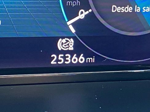 Certified 2024 Volkswagen Atlas SE image 11