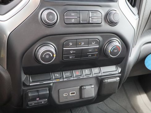 Certified 2022 Chevrolet Silverado 2500 LT AWD/4WD image 18