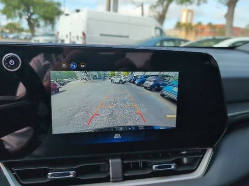 Used 2026 Chevrolet Equinox LT image 19