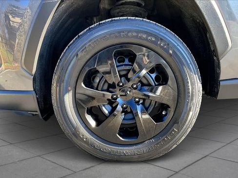 Certified 2022 Toyota RAV4 LE image 10